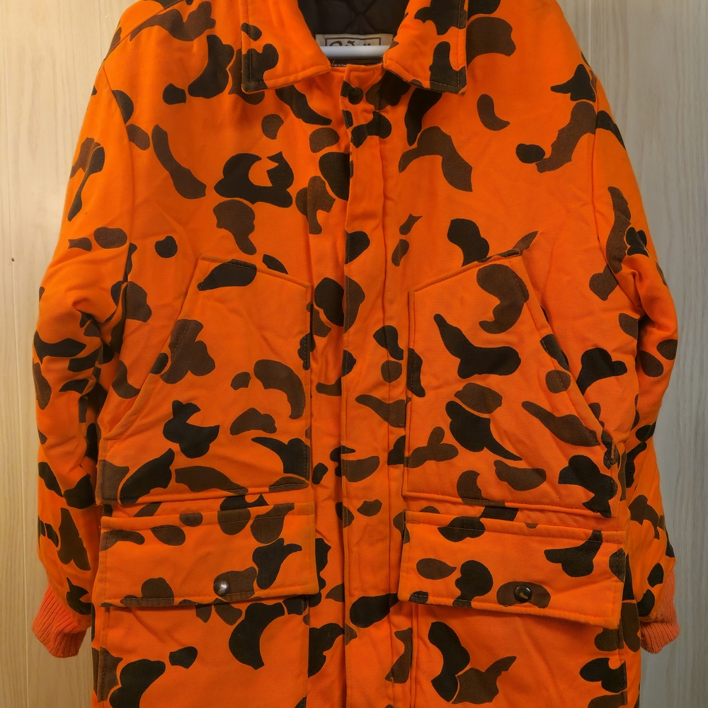 Walls MADE IN USA "Blizzard-Pruf" Orange Camouflage Jacket - Size Large (42-44)